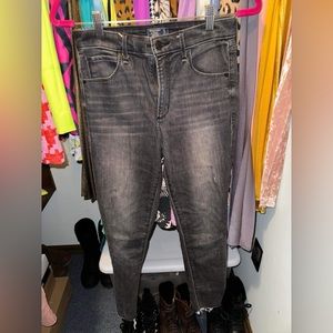 Abercrombie & Fitch High Rise Super Skinny Jean Size 4 Short